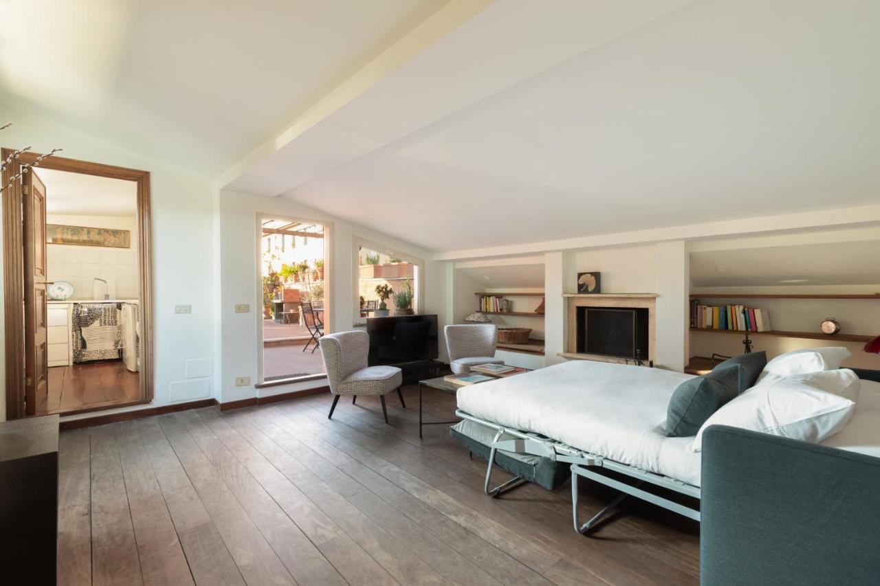 Bright And Comfy Terraced Apartment In Trastevere Řím Exteriér fotografie